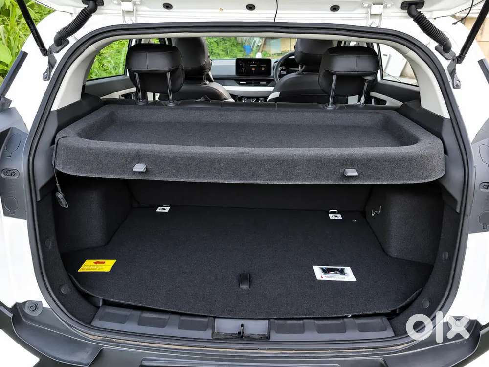 Tata Nexon Cng Pure+s| 8,000 Km | 1 Year Old | Sunroof|top Condition|