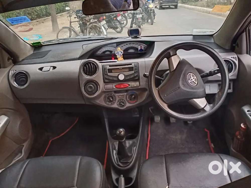 Toyota Etios 2011 Petrol 61000 Km Driven