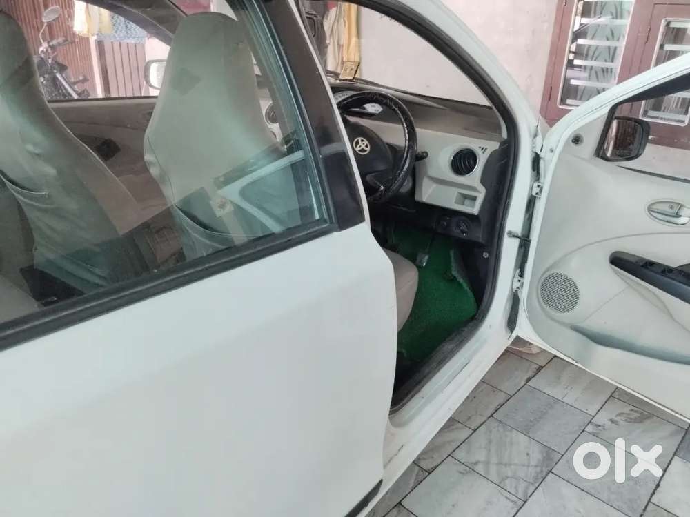 Toyota Etios Liva 2013 Diesel 85000 Km Driven