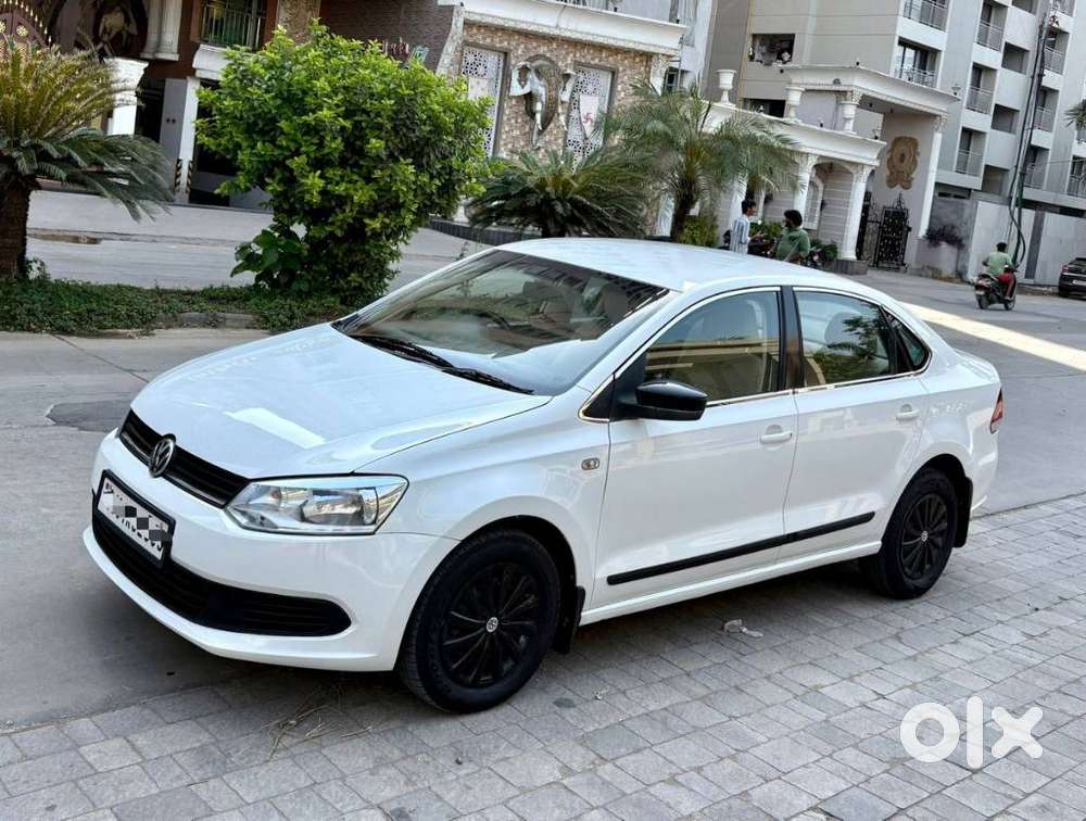 Volkswagen Vento 2010-2013 Petrol Trendline, 2011, Petrol
