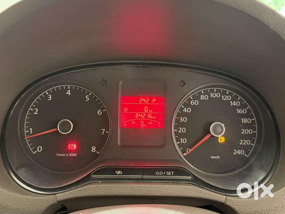 Volkswagen Vento 2010-2013 Petrol Highline, 2013, Petrol