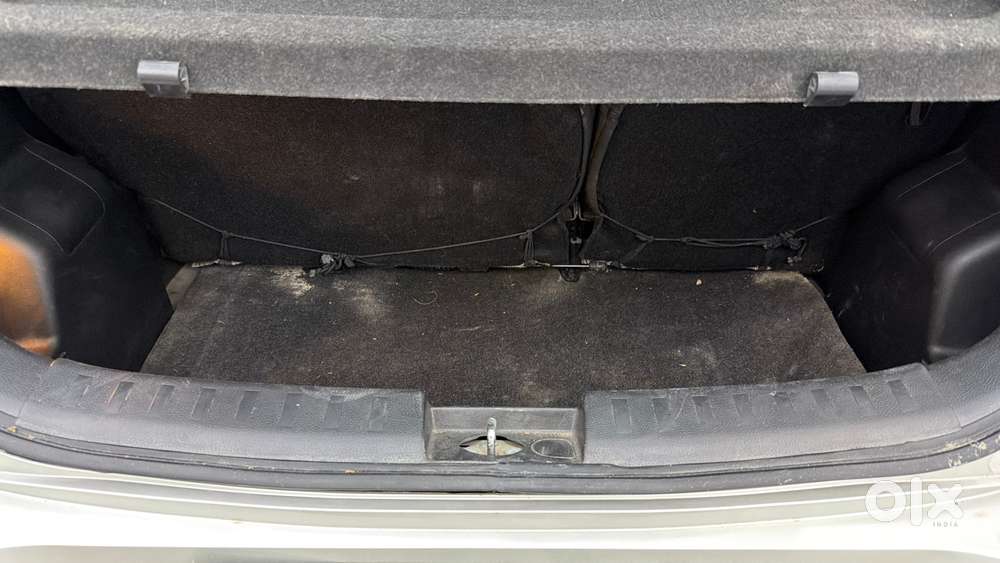 Maruti Suzuki Swift Zxi, 2015, Petrol
