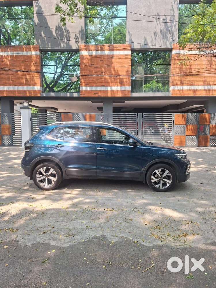 Volkswagen Taigun Petrol 6000 Km Driven