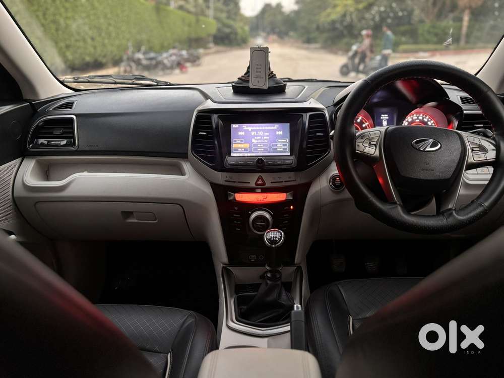 Mahindra Xuv300 W8, 2021, Petrol