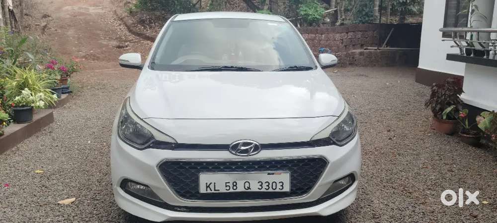 Hyundai I20 2015 Petrol 100300 Km Driven