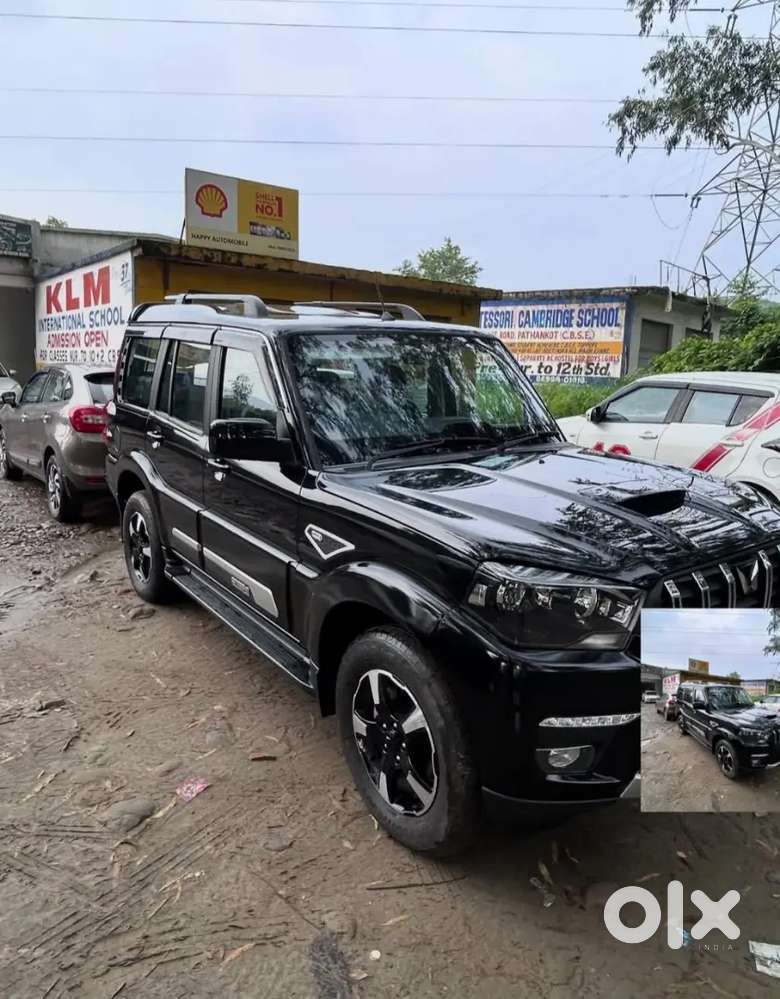 New Scorpio S11 Classic Black Colour
