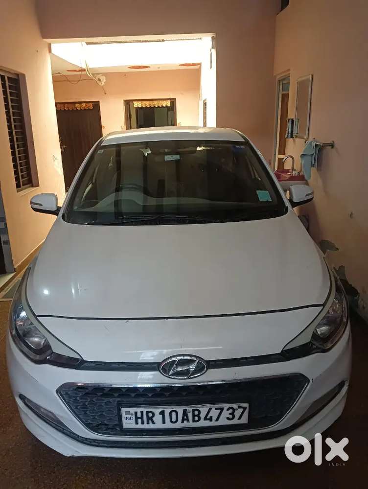 White I20 Sportz
