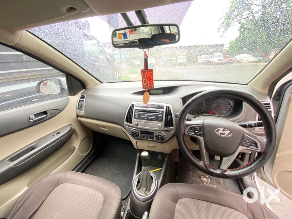 Hyundai I20 Sportz Petrol 2012