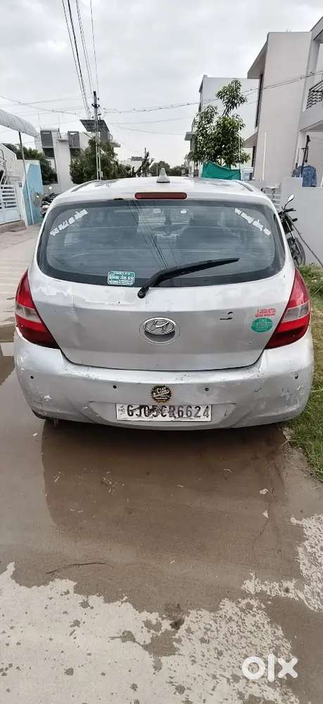 Hyundai I20  2011 Petrol And Cng Top Model
