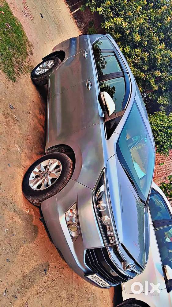 2016 Toyota Innova Crysta Diesel Manual Second Owner