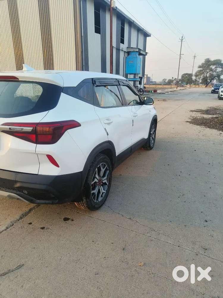 Kia Seltos 2020 Hte Diesel White - Single Hand Driven - Good Milleage