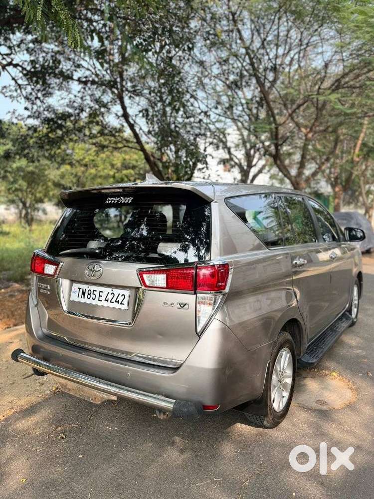 Toyota Innova Crysta 2.4 V, 2017, Diesel