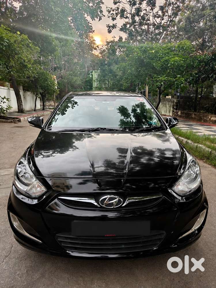 Hyundai Verna Petrol 2014