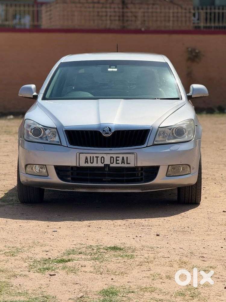 Skoda Laura 1.9 Tdi Mt Ambiente, 2010, Diesel