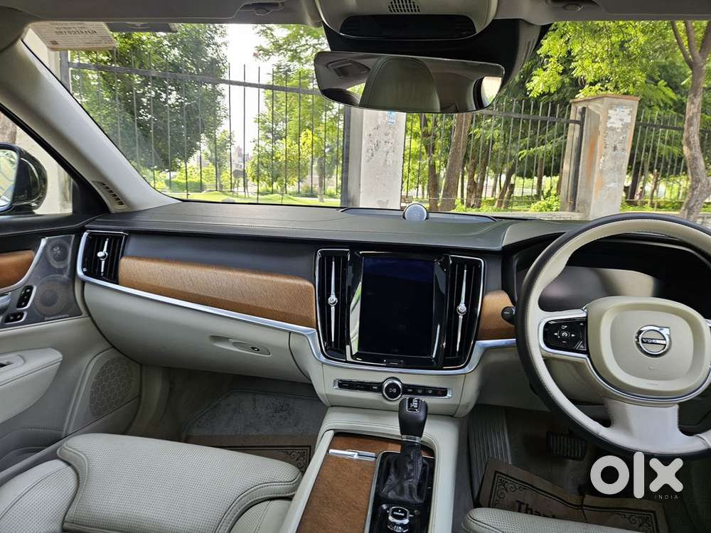 2017 Volvo S90 Automatic