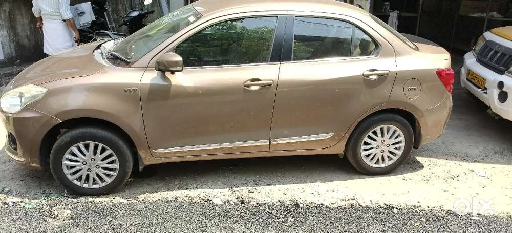 Maruti Suzuki Dzire 2017 Petrol 120000 Km Driven