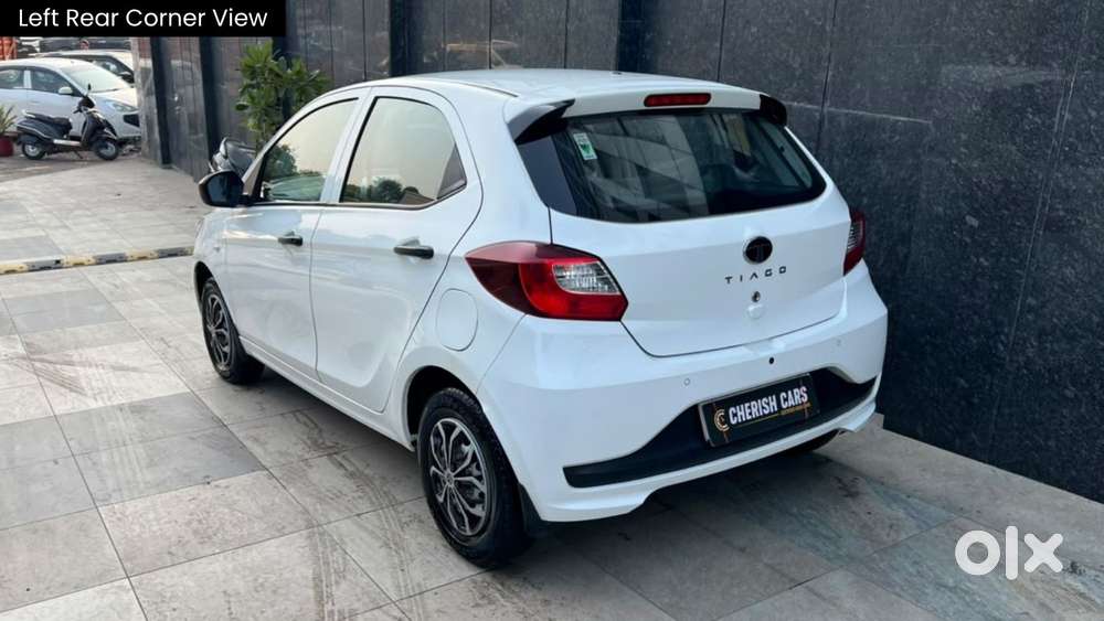 Tata Tiago Xe, 2026, Petrol