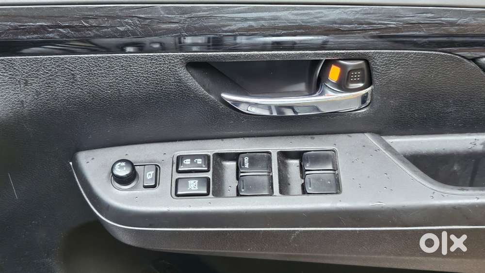 Maruti Suzuki Xl6 1.5 Alpha Plus At, 2022, Petrol