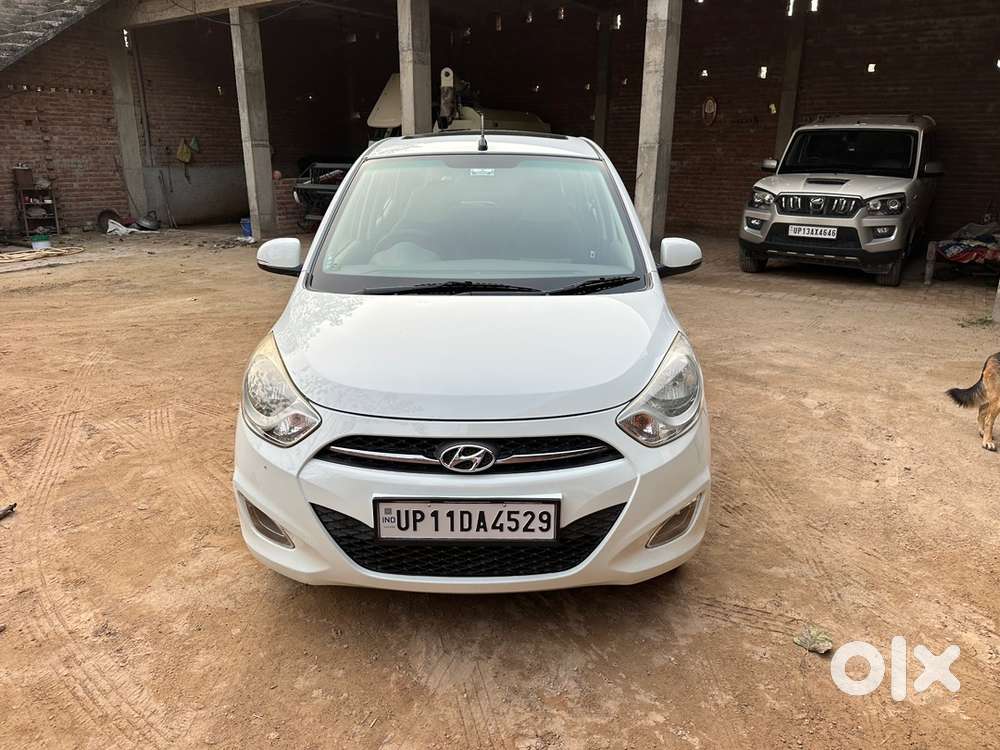 2012 I10 Automatic With Sunroof