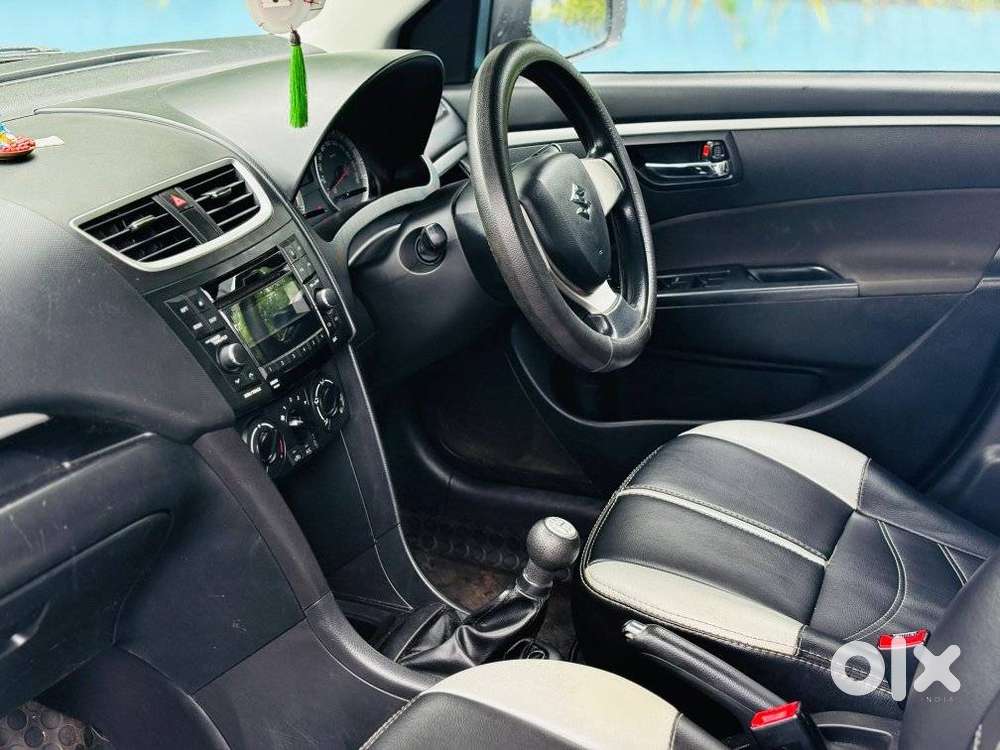 Maruti Suzuki Swift Vxi Optional, 2016, Petrol