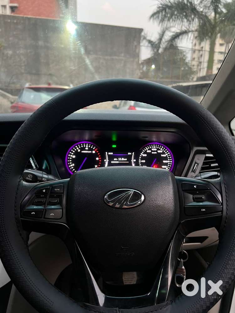 Mahindra Marazzo M6, 2018, Diesel