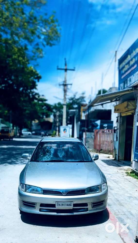 Mitsubishi Lancer 2.0 Gld 2002