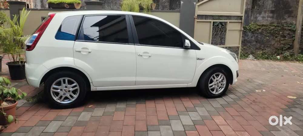 Ford Figo 2015 Diesel Well Maintained