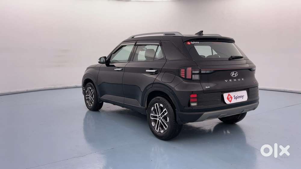 Hyundai Venue 1.0 Sx (o) Turbo Dct, 2023, Petrol