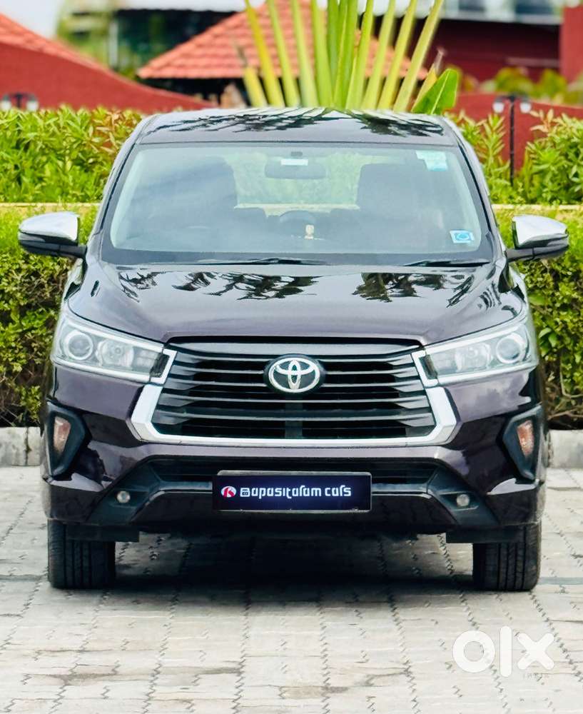 Toyota Innova Crysta 2.8 Zx At 7 Seater, 2022, Diesel