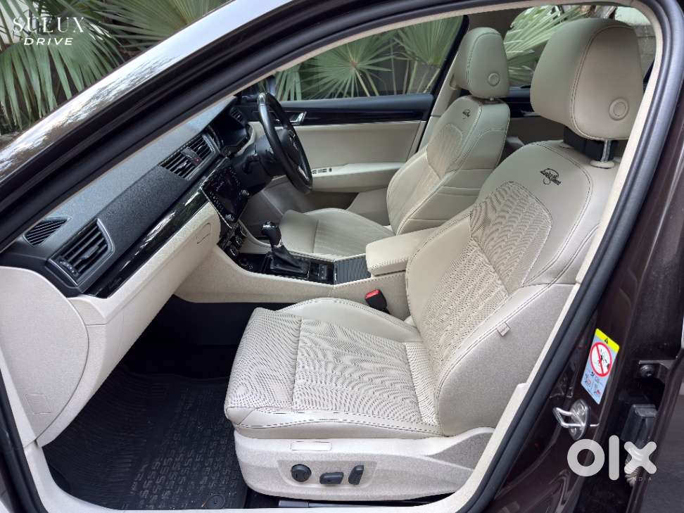 Skoda Superb, 2021, Petrol
