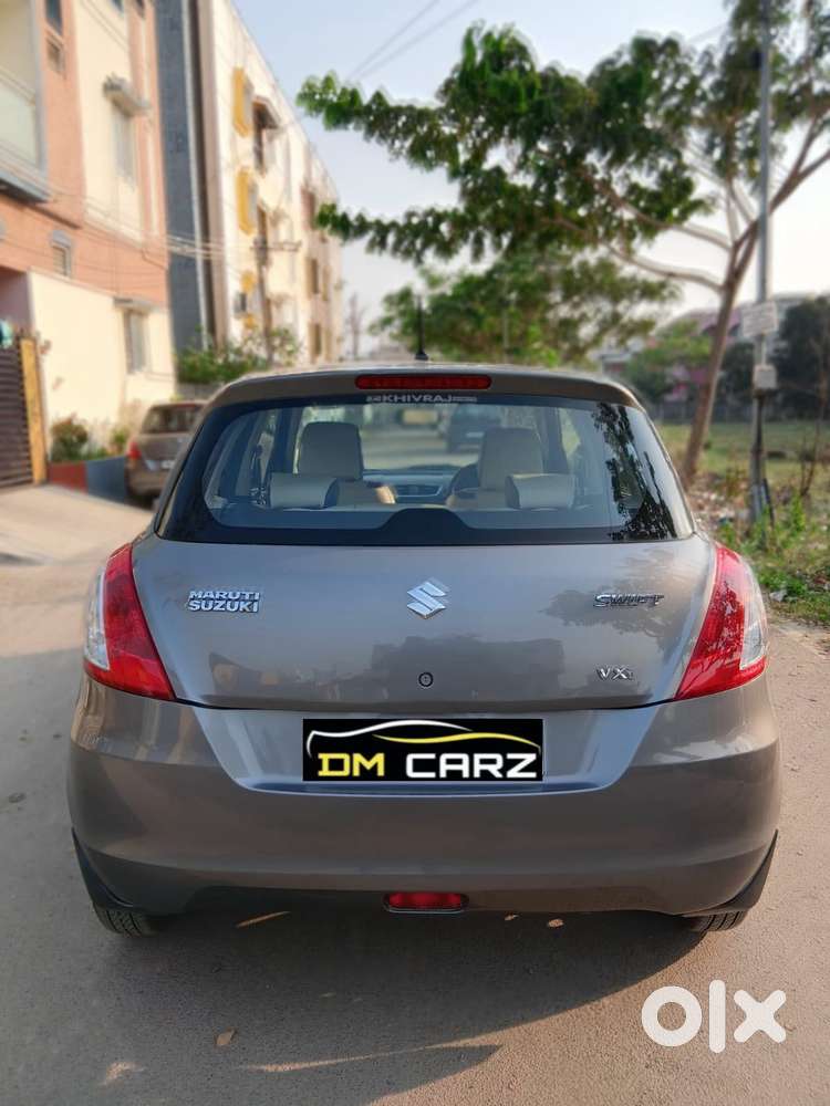 Maruti Suzuki Swift Vxi 1.2 Abs Bs-iv, 2017, Petrol