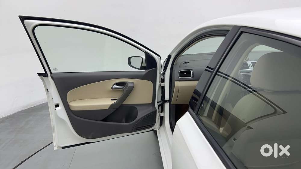 Volkswagen Vento 2013-2015 1.2 Tsi Highline At, 2016, Petrol