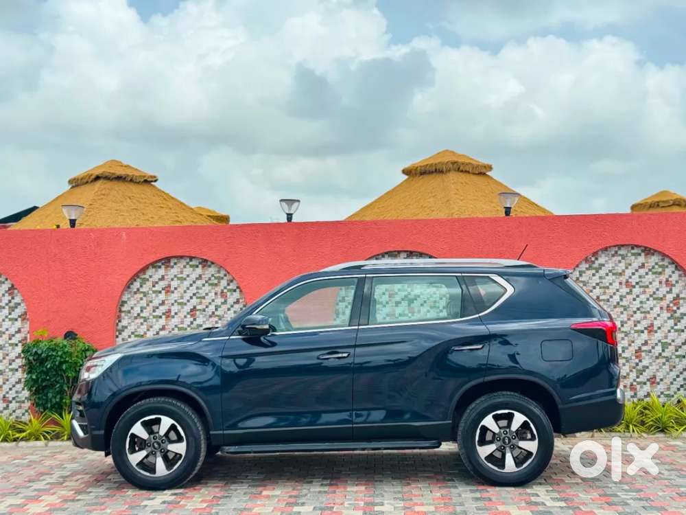 Mahindra Alturas G4 4wd At, 2021, Diesel