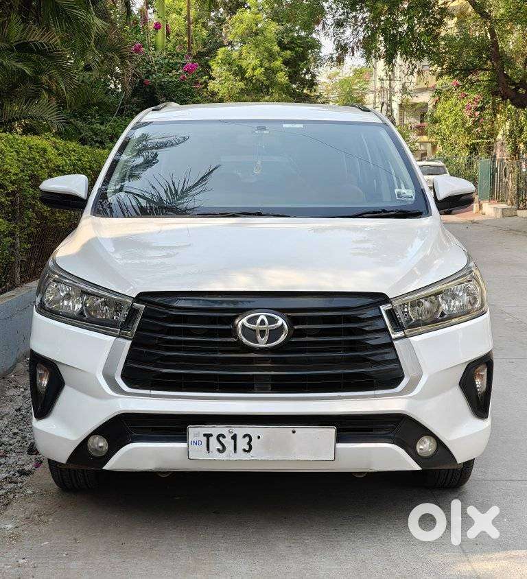 Toyota Innova Crysta 2.4 Gx Limited Edition At 7 Str, 2022, Diesel