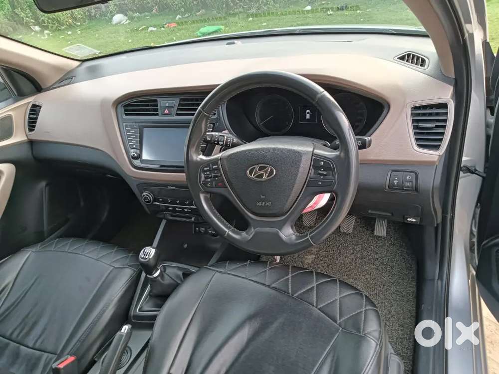 Hyundai  I20 Asta (o) Top Model..2017 Petrol 53744 Km Driven.