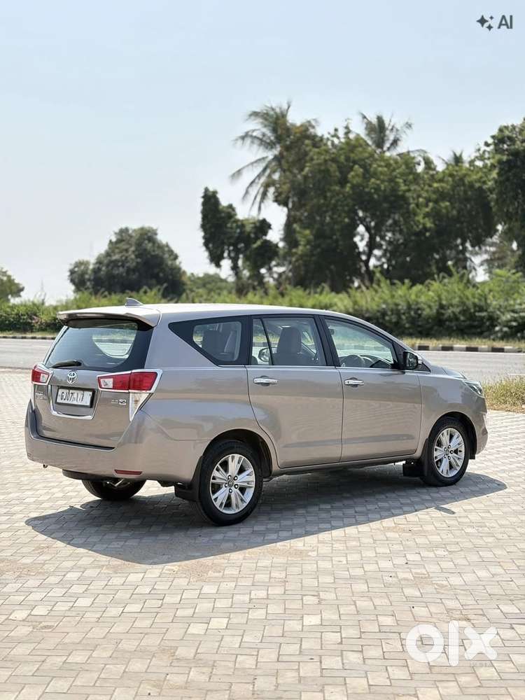 Toyota Innova Crysta 2.8z Automatic, 2016, Diesel