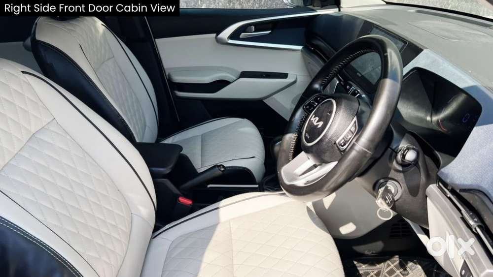 Kia Carens 1.5 Premium 7 Str, 2023, Petrol