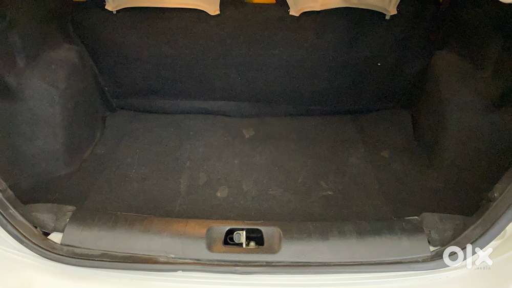 Maruti Suzuki Swift Dzire 1.2 Lxi (o), 2015, Petrol