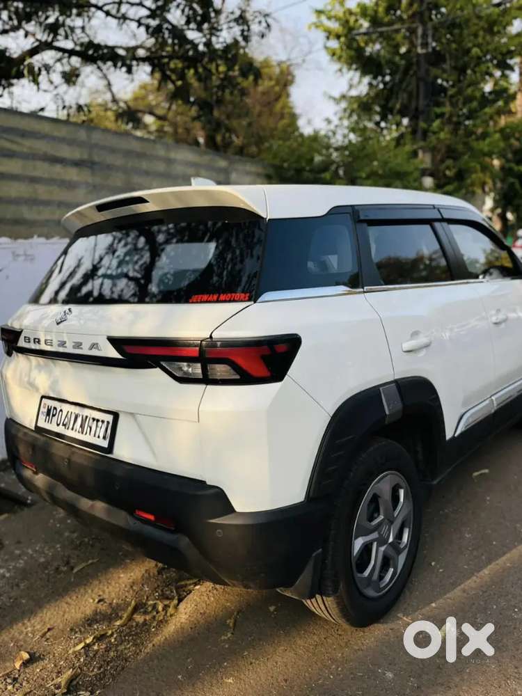 Maruti Suzuki Brezza 2025 Petrol 4000 Km Driven