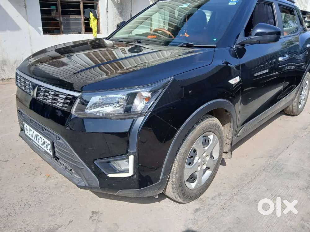 Mahindra Xuv300 2023 Petrol 20500 Km Driven