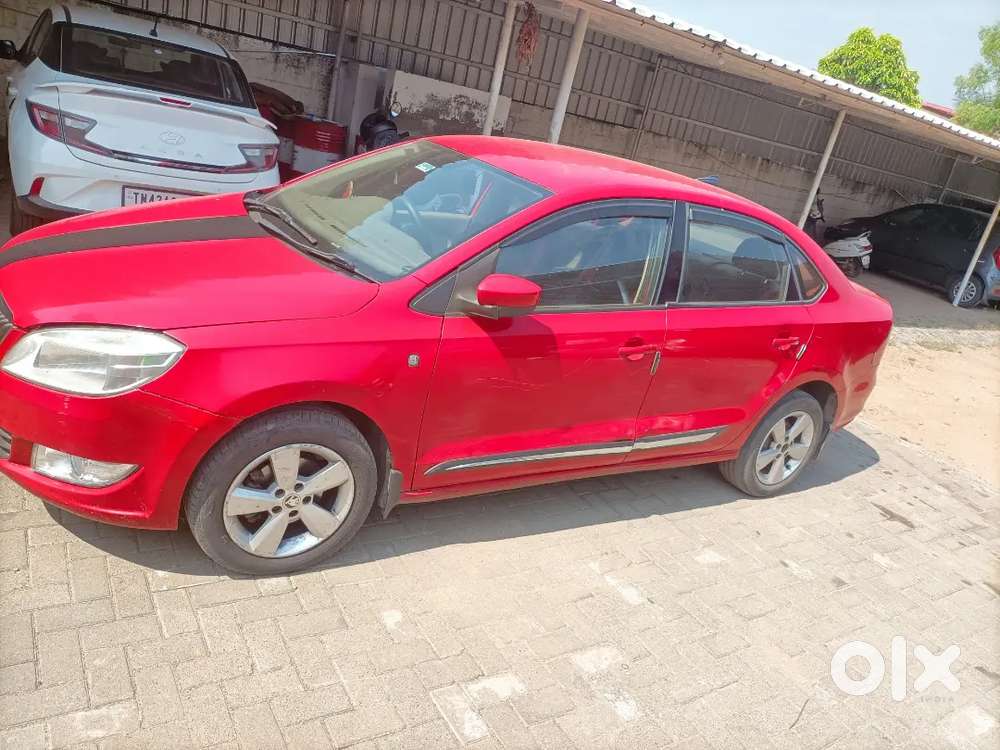 Skoda Rapid 2012 Diesel 98000 Km Driven