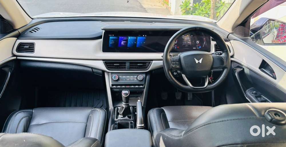 Mahindra Xuv700 2.2 Ax 5 Diesel Mt 7 Str, 2023, Diesel