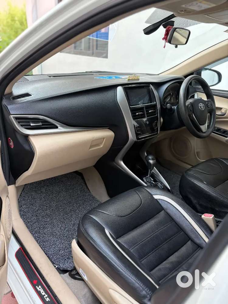 Toyota Yaris 1.5 Petrol 2020 V Top Model Amt Cvt Full Top Varaint