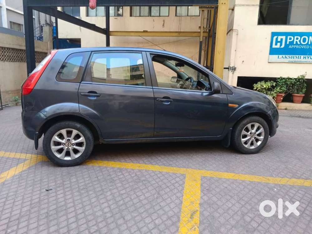 Ford Figo 1.2p Titanium Mt, 2011, Petrol