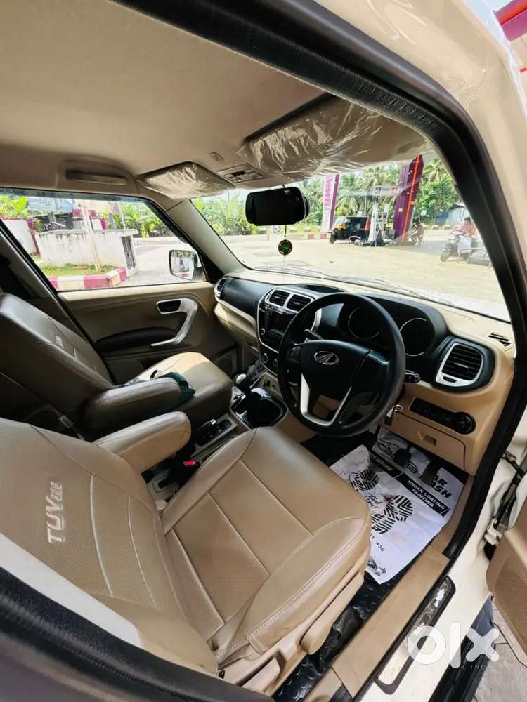 Mahindra Tuv 300 2017