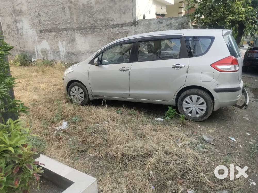 Maruti Suzuki Ertiga 2012