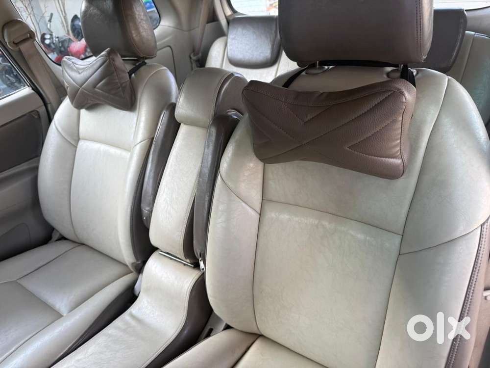 Toyota Innova 2.5 Z (7-seater) Excellent Condition (showroom Track)