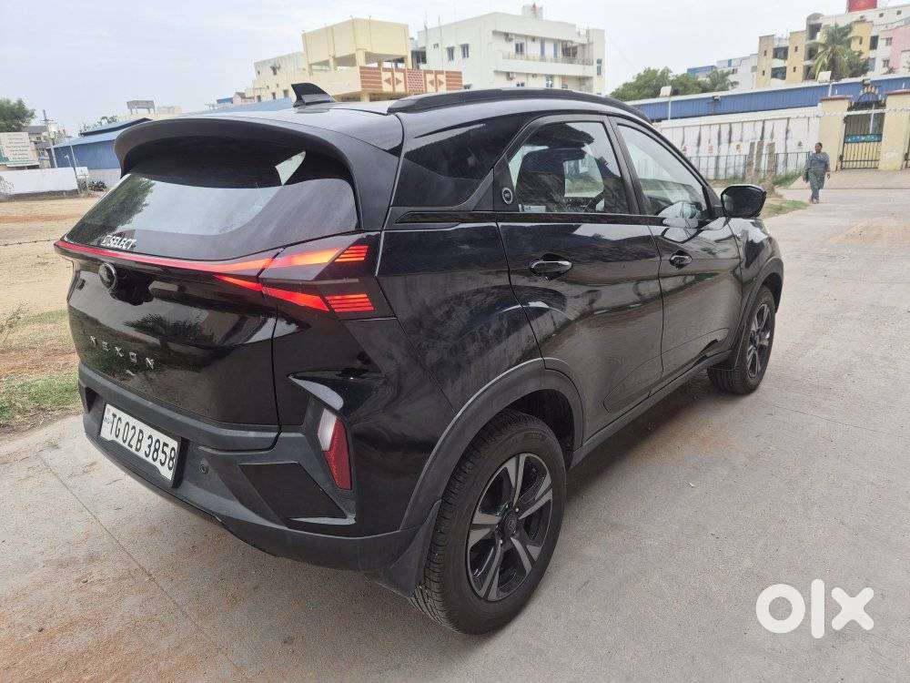 Tata Nexon Fearless S Purple 1.2 Revotron Petrol 6mt Dual Tone, 2024..