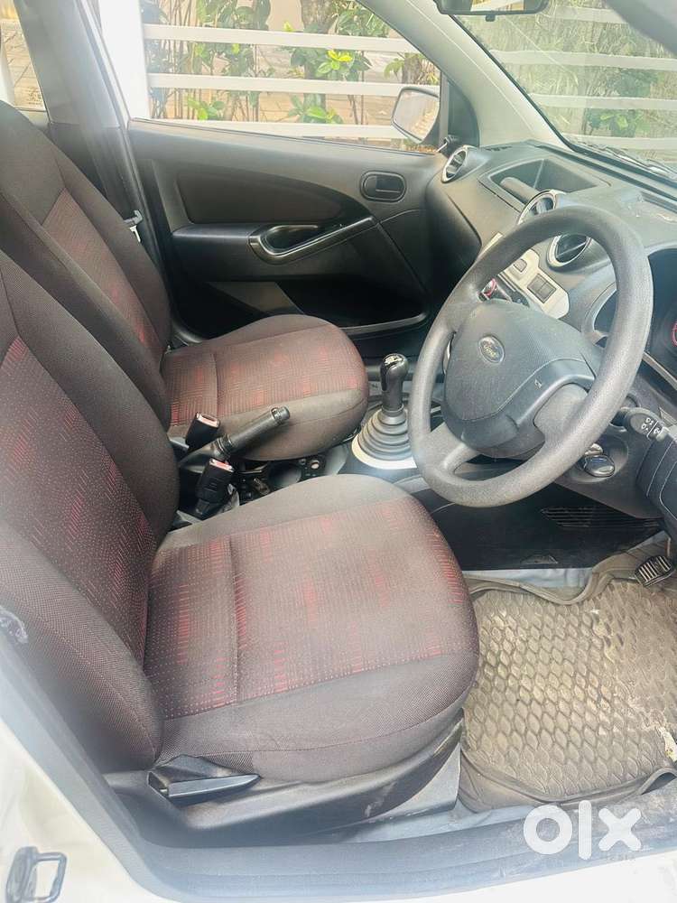 Ford Figo Ambiente, 2011, Petrol