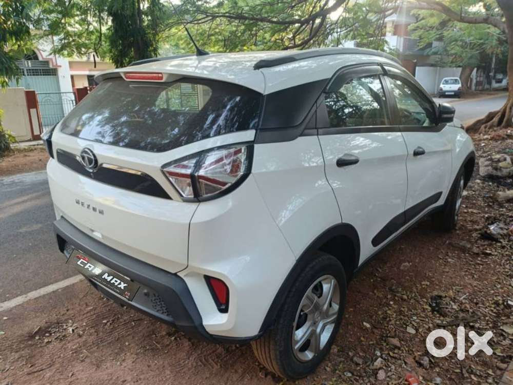 Tata Nexon 1.5 Revotorq Xm (s), 2022, Diesel